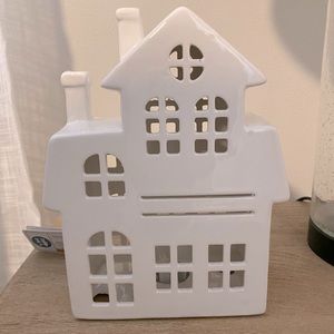 Mikasa White Ceramic House